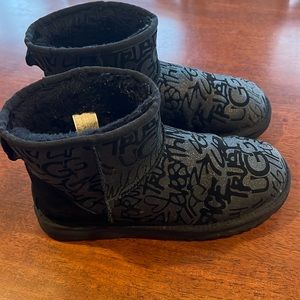 UGG graffiti boot
